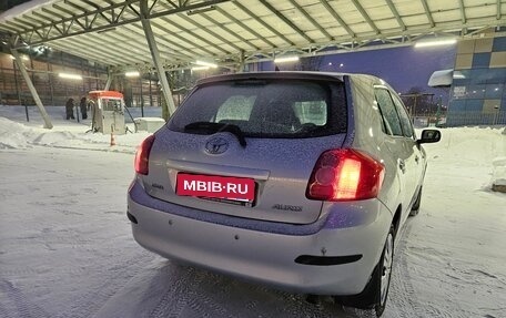 Toyota Auris II, 2009 год, 670 000 рублей, 6 фотография