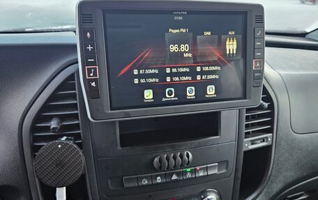 Mercedes-Benz Vito, 2018 год, 3 990 000 рублей, 15 фотография