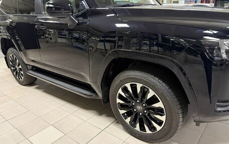 Toyota Land Cruiser, 2022 год, 12 500 000 рублей, 2 фотография