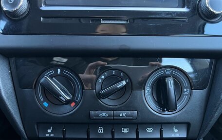 Skoda Rapid I, 2018 год, 1 090 000 рублей, 14 фотография