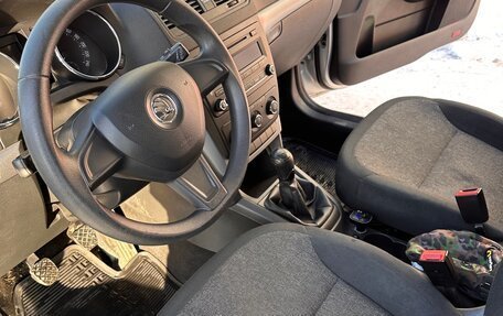 Skoda Yeti I рестайлинг, 2014 год, 1 015 000 рублей, 4 фотография