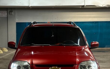 Chevrolet Niva I рестайлинг, 2012 год, 649 000 рублей, 3 фотография