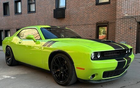 Dodge Challenger III рестайлинг 2, 2019 год, 4 700 000 рублей, 5 фотография