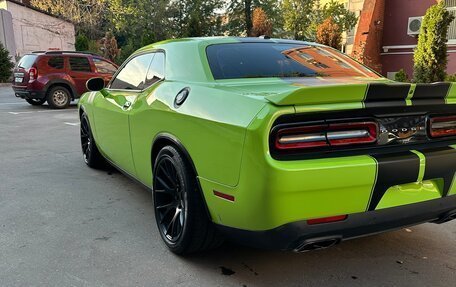 Dodge Challenger III рестайлинг 2, 2019 год, 4 700 000 рублей, 4 фотография