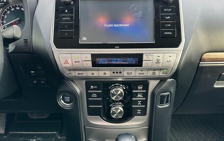 Toyota Land Cruiser Prado 150 рестайлинг 2, 2018 год, 6 000 000 рублей, 17 фотография