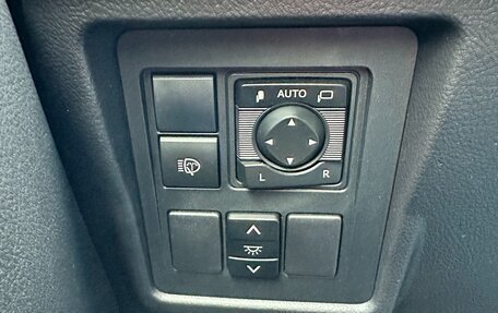 Toyota Land Cruiser Prado 150 рестайлинг 2, 2018 год, 6 000 000 рублей, 34 фотография