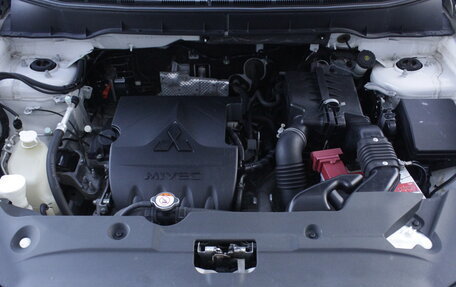 Mitsubishi ASX I рестайлинг, 2013 год, 1 150 000 рублей, 22 фотография