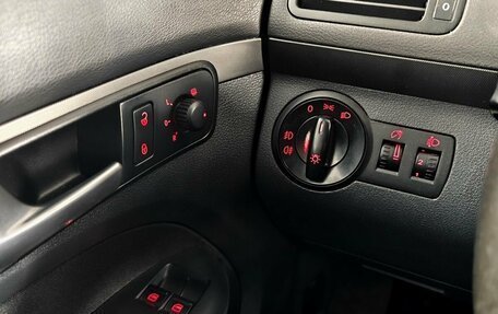 Volkswagen Touran III, 2008 год, 699 000 рублей, 14 фотография