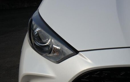 Toyota Yaris, 2022 год, 1 180 005 рублей, 5 фотография