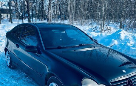 Mercedes-Benz C-Класс, 2002 год, 500 000 рублей, 3 фотография