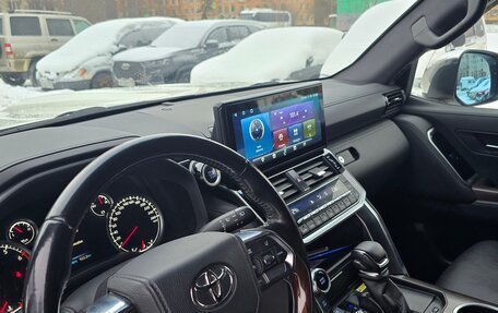 Toyota Land Cruiser, 2022 год, 10 200 000 рублей, 10 фотография