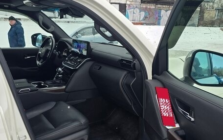 Toyota Land Cruiser, 2022 год, 10 200 000 рублей, 6 фотография