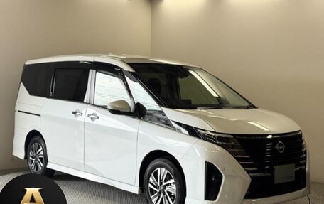 Nissan Serena, 2023 год, 2 025 000 рублей, 3 фотография