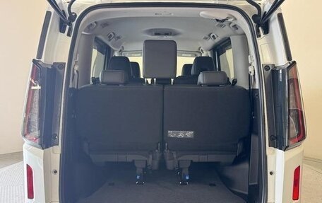 Nissan Serena, 2023 год, 2 025 000 рублей, 13 фотография