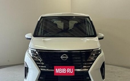 Nissan Serena, 2023 год, 2 025 000 рублей, 2 фотография