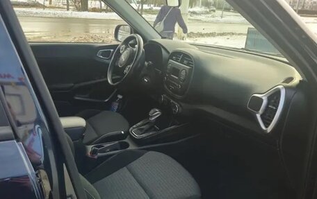 KIA Soul III, 2022 год, 2 150 000 рублей, 10 фотография