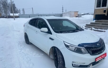 KIA Rio III рестайлинг, 2015 год, 880 000 рублей, 1 фотография