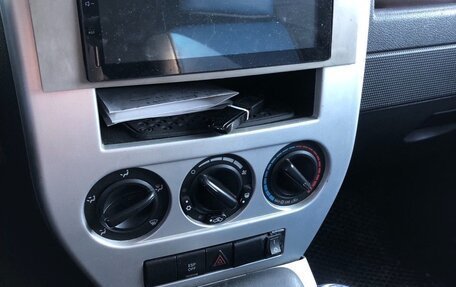 Jeep Liberty (Patriot), 2008 год, 750 000 рублей, 4 фотография