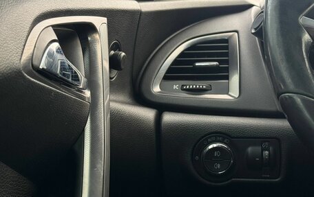 Opel Astra J, 2011 год, 599 999 рублей, 10 фотография