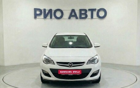 Opel Astra J, 2011 год, 599 999 рублей, 2 фотография