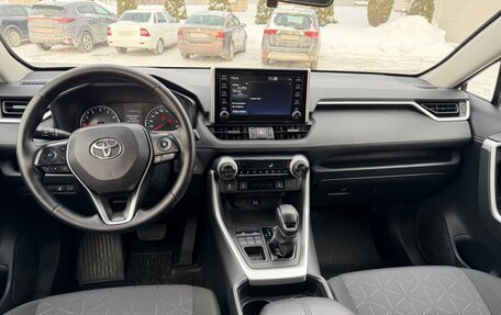 Toyota RAV4, 2020 год, 2 770 000 рублей, 8 фотография