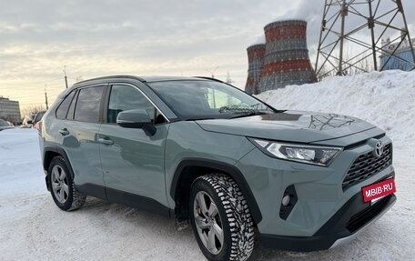 Toyota RAV4, 2020 год, 2 770 000 рублей, 2 фотография