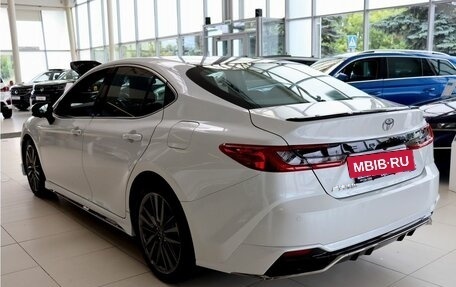 Toyota Camry, 2025 год, 4 950 000 рублей, 5 фотография