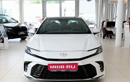 Toyota Camry, 2025 год, 4 950 000 рублей, 2 фотография