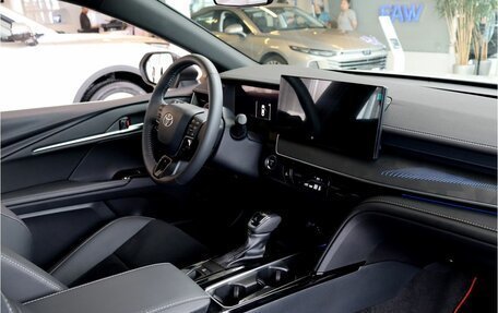 Toyota Camry, 2025 год, 4 950 000 рублей, 13 фотография