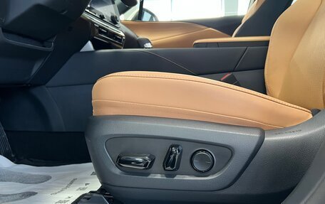 Lexus RX IV рестайлинг, 2025 год, 7 450 000 рублей, 16 фотография