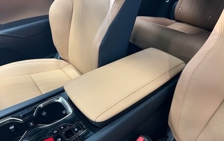 Lexus RX IV рестайлинг, 2025 год, 7 450 000 рублей, 23 фотография