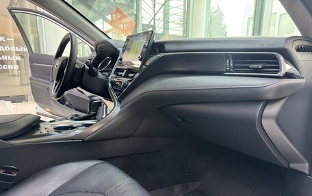 Toyota Camry, 2021 год, 3 200 000 рублей, 12 фотография