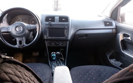 Volkswagen Polo VI (EU Market), 2011 год, 650 000 рублей, 1 фотография