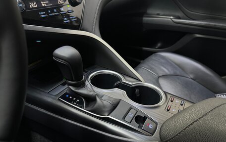 Toyota Camry, 2021 год, 3 200 000 рублей, 16 фотография