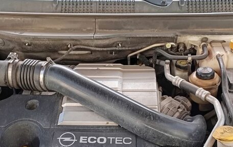 Opel Antara I, 2010 год, 14 фотография