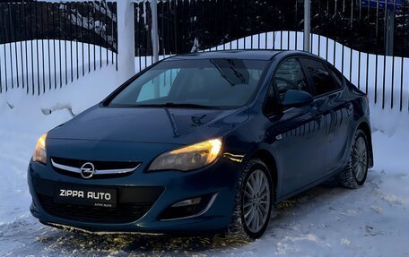 Opel Astra J, 2013 год, 749 000 рублей, 3 фотография
