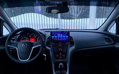 Opel Astra J, 2013 год, 749 000 рублей, 10 фотография