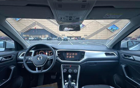 Volkswagen T-Roc I, 2021 год, 1 700 000 рублей, 9 фотография