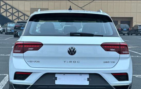 Volkswagen T-Roc I, 2021 год, 1 700 000 рублей, 5 фотография