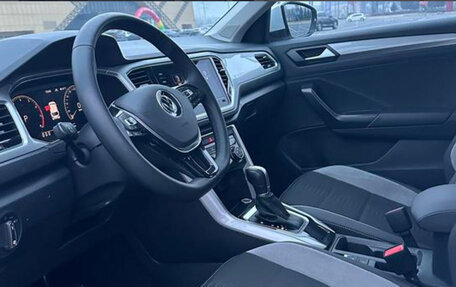 Volkswagen T-Roc I, 2021 год, 1 700 000 рублей, 7 фотография