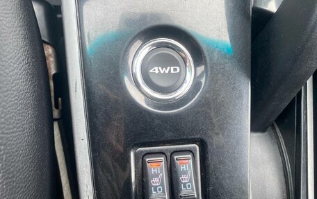 Mitsubishi Outlander III рестайлинг 3, 2018 год, 1 900 000 рублей, 20 фотография