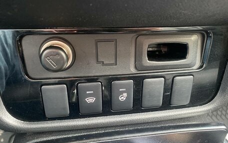 Mitsubishi Outlander III рестайлинг 3, 2018 год, 1 900 000 рублей, 21 фотография