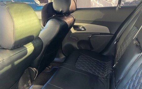 Chevrolet Cruze II, 2011 год, 680 000 рублей, 9 фотография