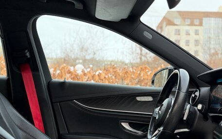 Mercedes-Benz E-Класс, 2019 год, 3 200 000 рублей, 8 фотография