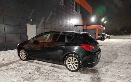 Opel Astra J, 2014 год, 950 000 рублей, 4 фотография