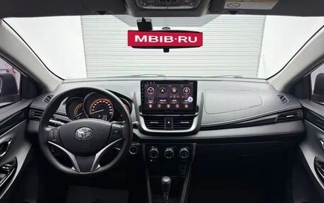 Toyota Yaris XP150 рестайлинг, 2022 год, 1 038 017 рублей, 12 фотография
