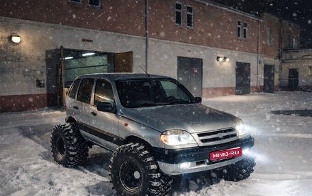 Chevrolet Niva I рестайлинг, 2003 год, 249 000 рублей, 1 фотография