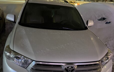 Toyota Highlander III, 2012 год, 2 500 000 рублей, 4 фотография