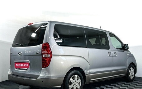 Hyundai H-1 II рестайлинг, 2015 год, 2 097 000 рублей, 5 фотография