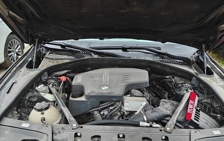 BMW 5 серия, 2013 год, 1 850 000 рублей, 8 фотография